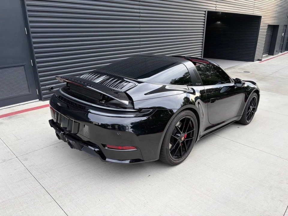 2025 Porsche 992 Carrera - Image 3 of 18