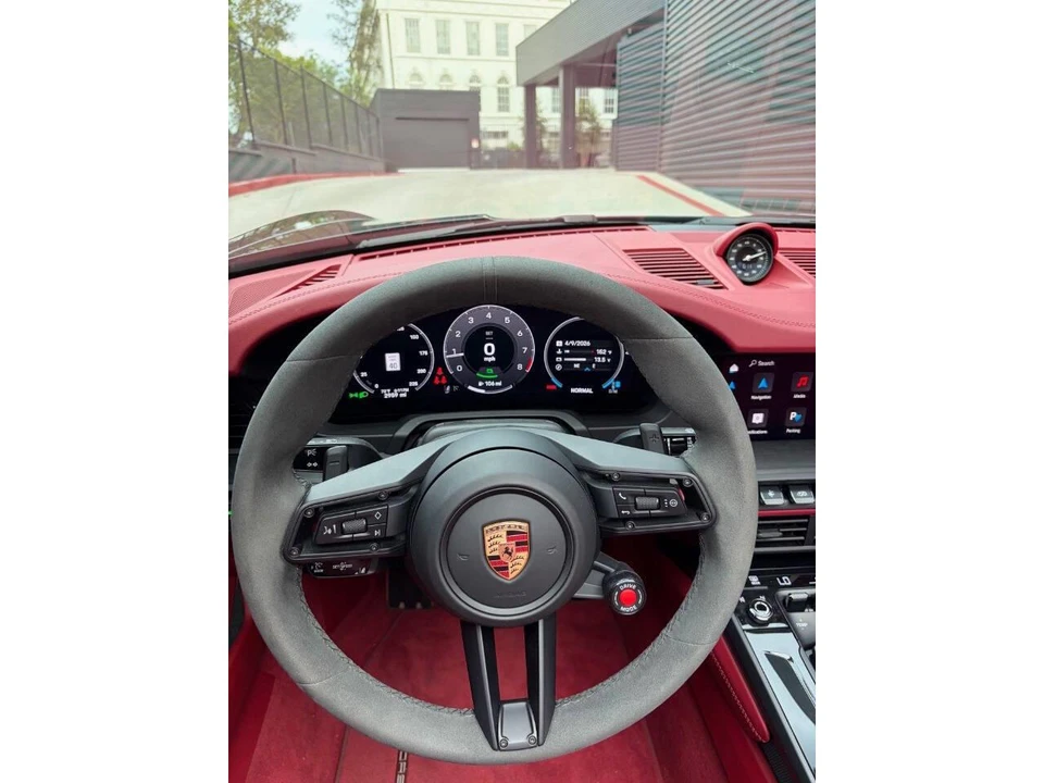 2025 Porsche 992 Carrera - Image 14 of 18