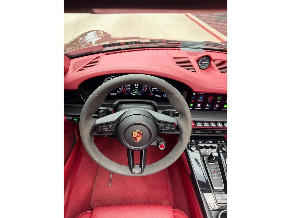 2025 Porsche 992 Carrera - Image 15 of 18