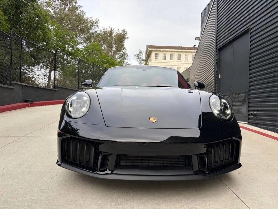 2025 Porsche 992 Carrera - Image 2 of 18
