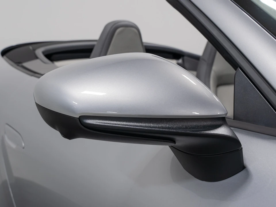 2025 Porsche 911 - Image 28 of 31