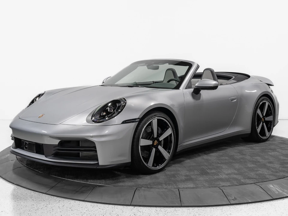 2025 Porsche 911 - Image 2 of 31
