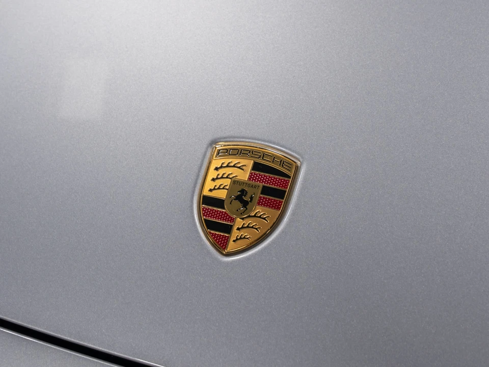 2025 Porsche 911 - Image 30 of 31