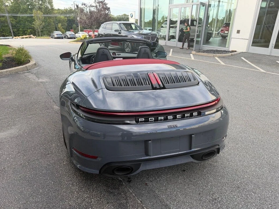 2025 Porsche 992 Carrera - Image 6 of 15
