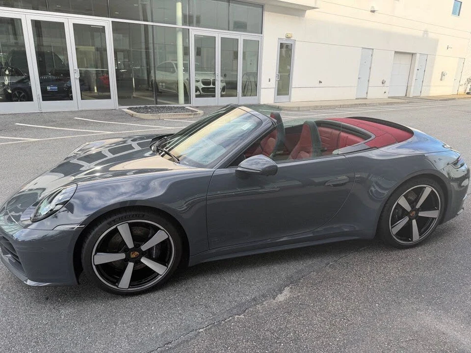 2025 Porsche 992 Carrera - Image 3 of 15