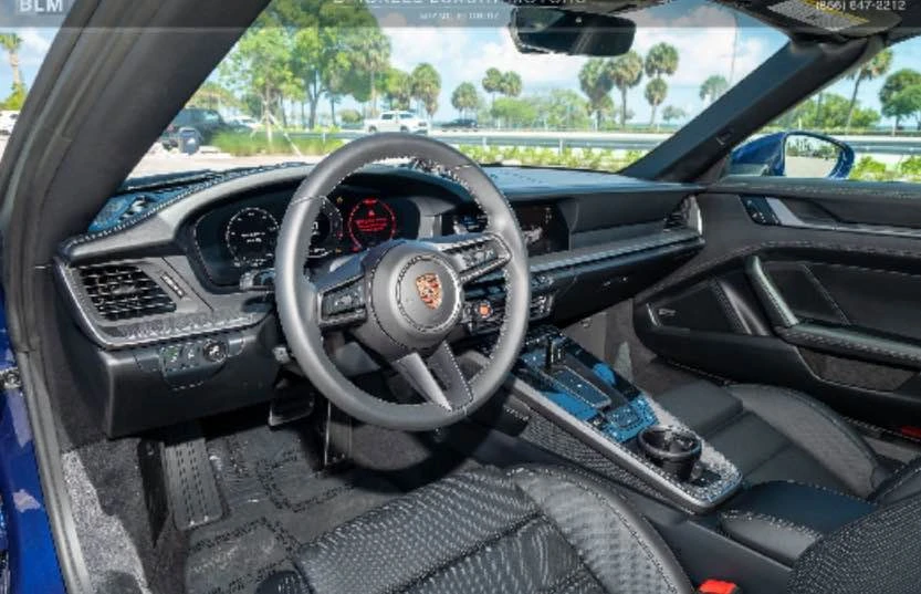 2025 Porsche 992 Carrera - Image 4 of 15