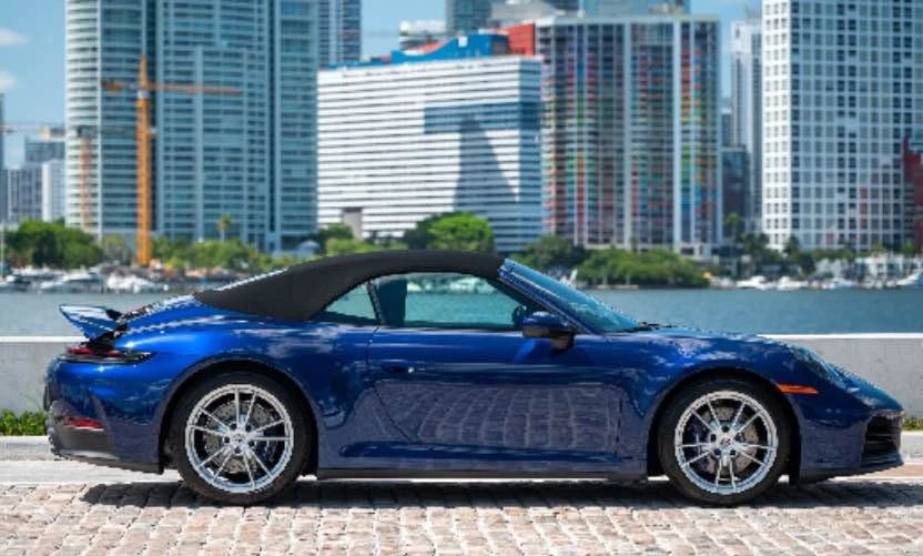 2025 Porsche 992 Carrera - Image 3 of 15