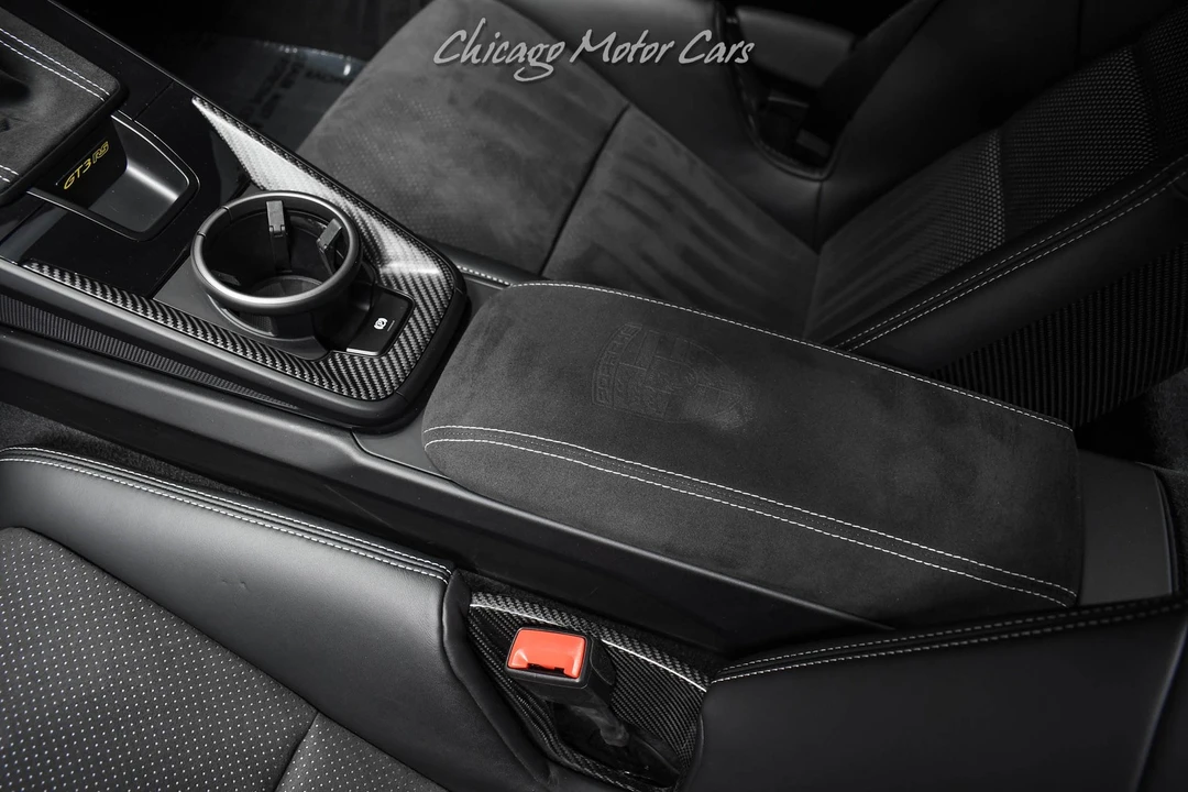 2025 Porsche 992 Carrera - Image 21 of 31