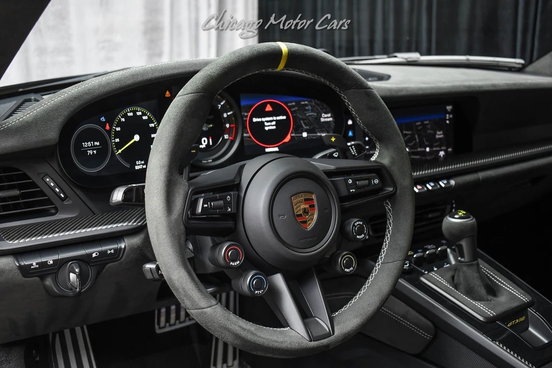 2025 Porsche 992 Carrera - Image 9 of 31