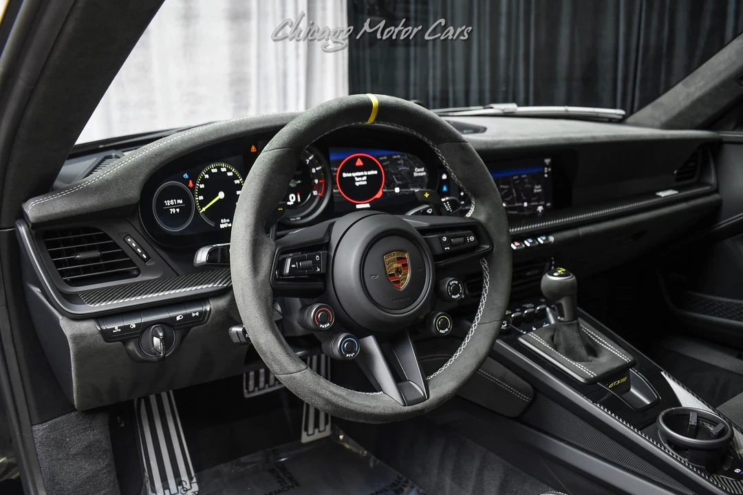 2025 Porsche 992 Carrera - Image 8 of 31