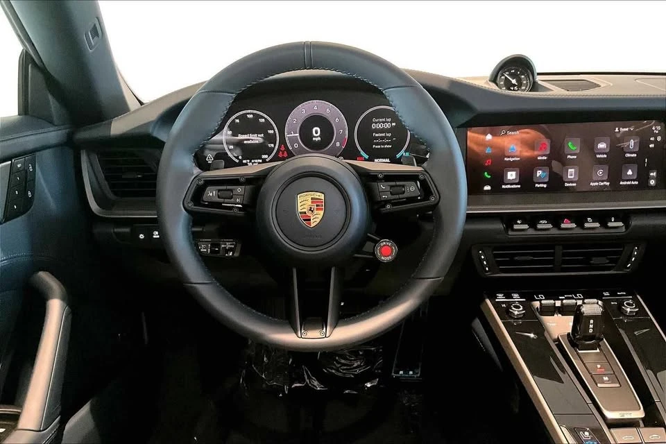 2025 Porsche 992 Carrera - Image 13 of 20
