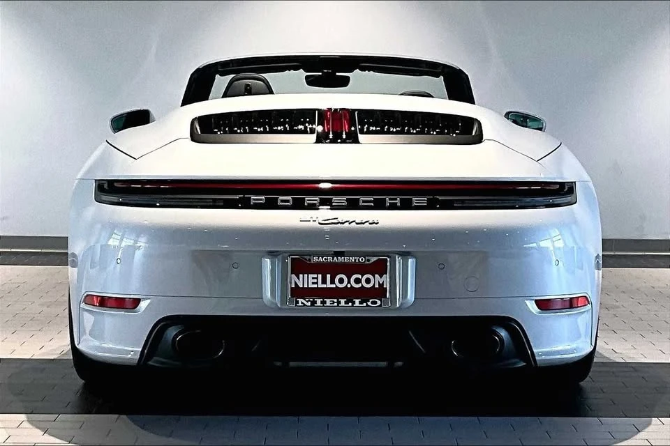 2025 Porsche 992 Carrera - Image 6 of 20