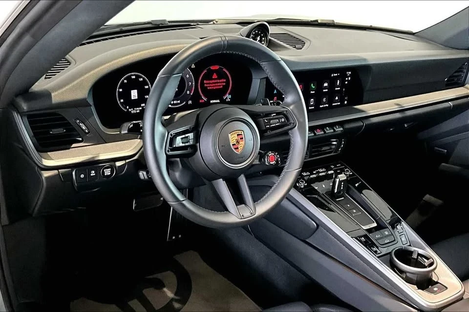 2025 Porsche 992 Carrera - Image 4 of 20