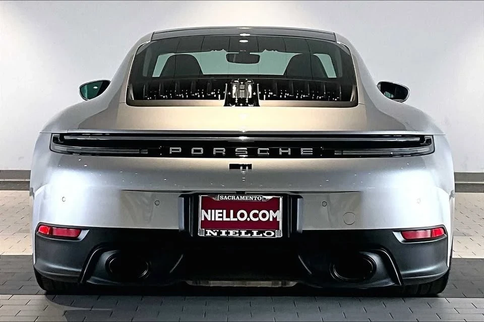 2025 Porsche 992 Carrera - Image 6 of 20
