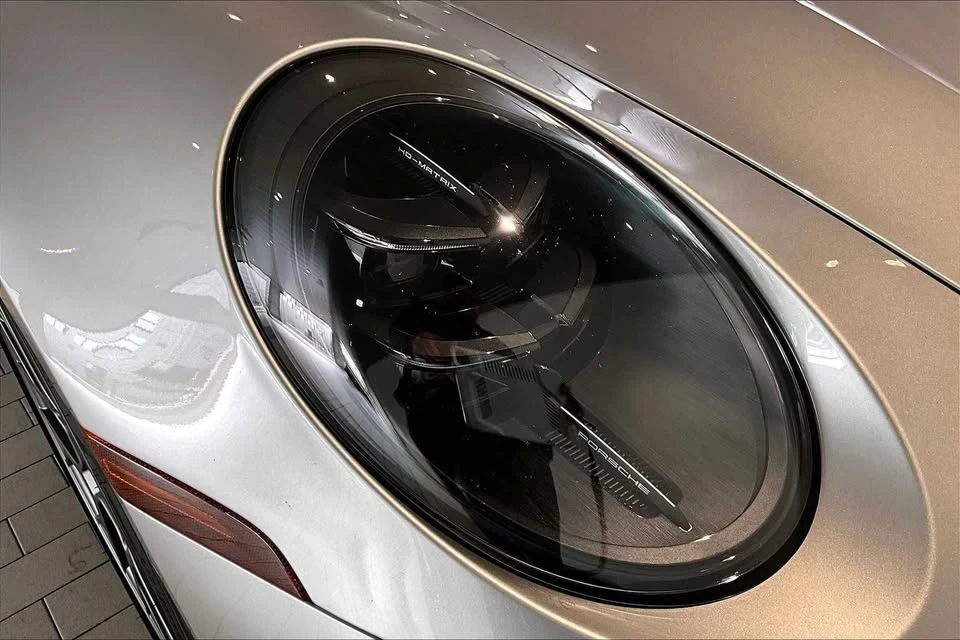 2025 Porsche 992 Carrera - Image 12 of 20