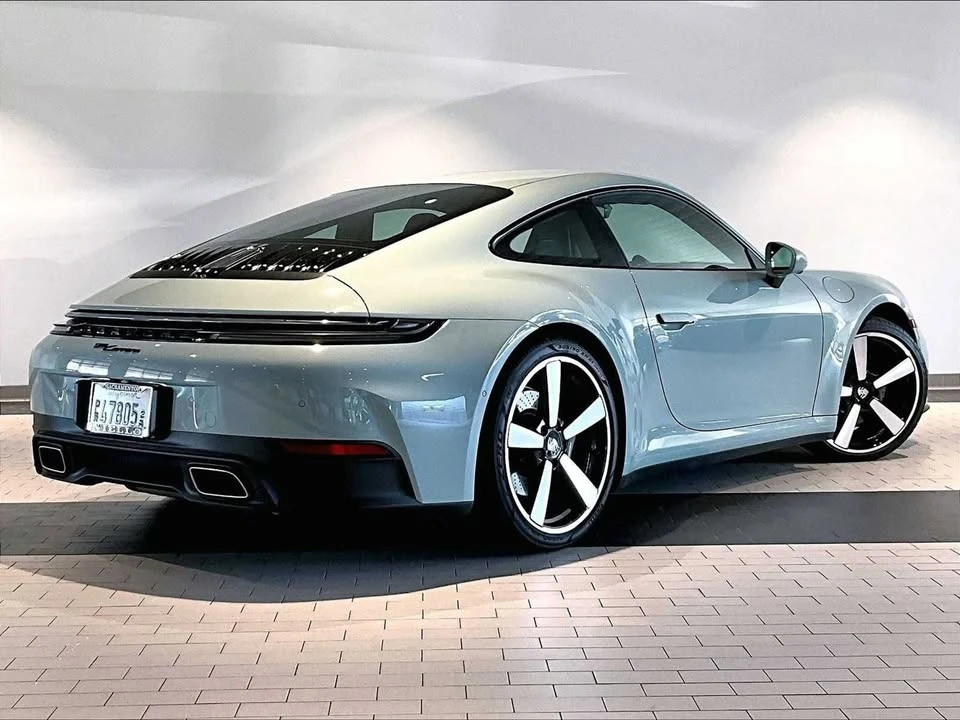 2025 Porsche 992 Carrera - Image 7 of 19