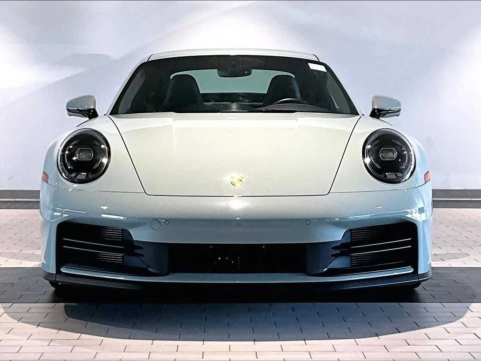 2025 Porsche 992 Carrera - Image 10 of 19