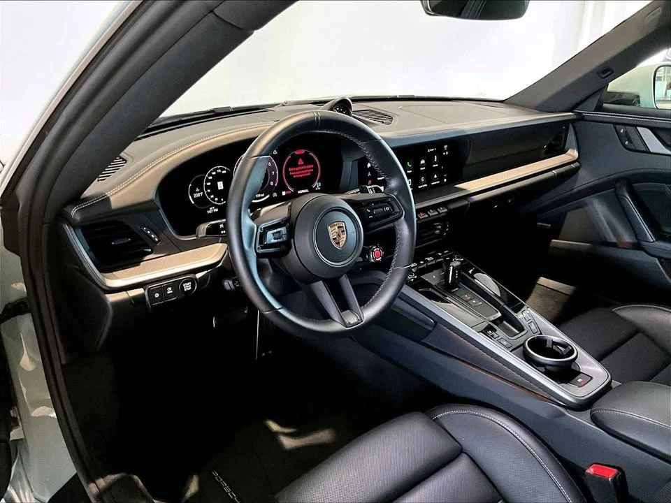 2025 Porsche 992 Carrera - Image 4 of 19