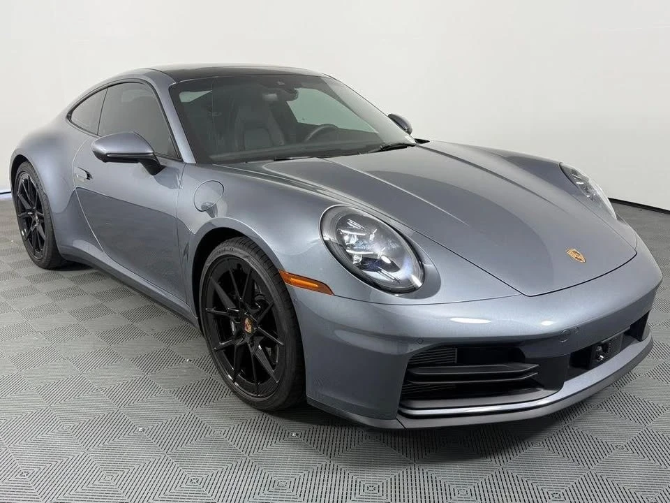 2025 Porsche 992 Carrera - Image 9 of 17