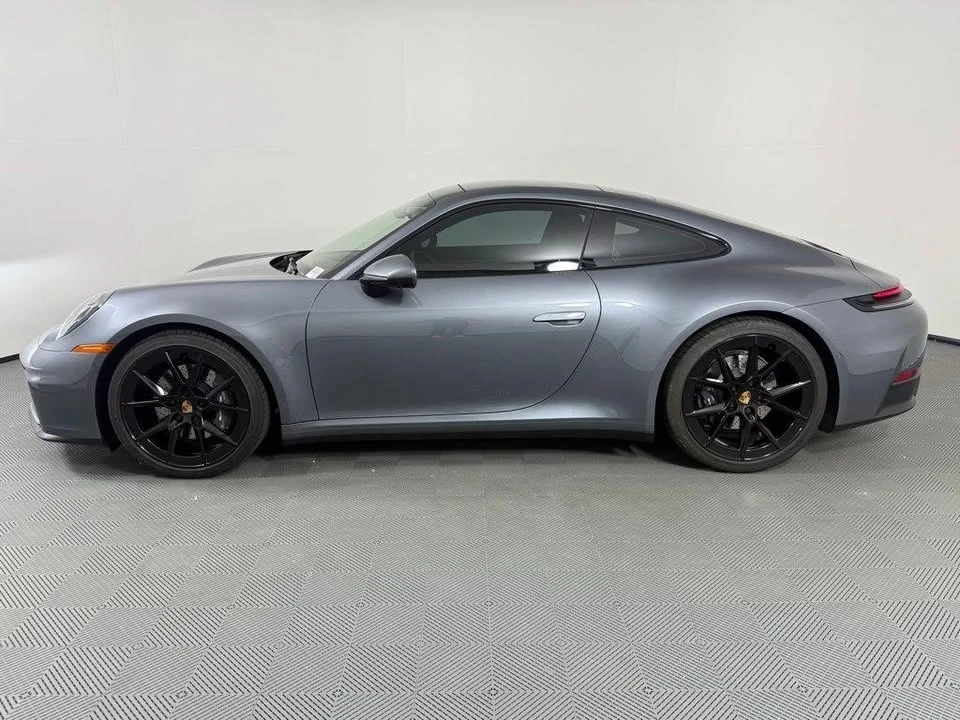 2025 Porsche 992 Carrera - Image 2 of 17