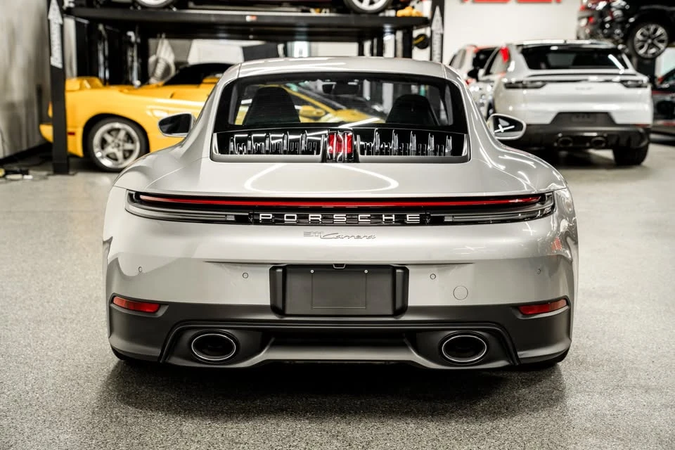 2025 Porsche 992 Carrera - Image 4 of 7
