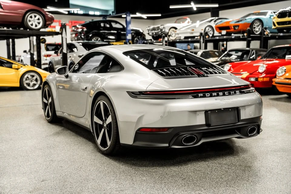 2025 Porsche 992 Carrera - Image 3 of 7