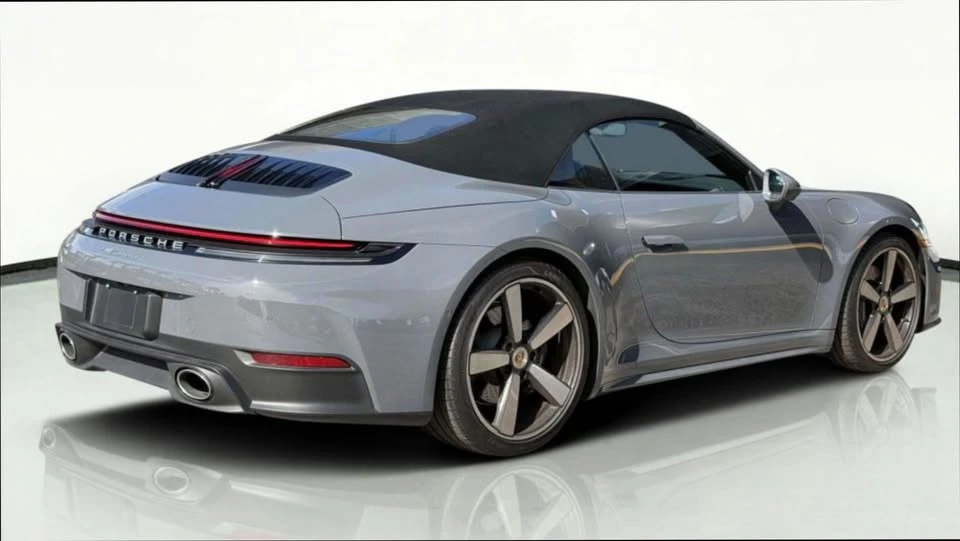 2025 Porsche 992 Carrera - Image 3 of 20