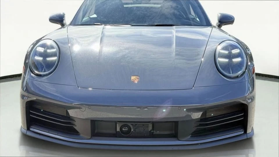 2025 Porsche 992 Carrera - Image 8 of 20