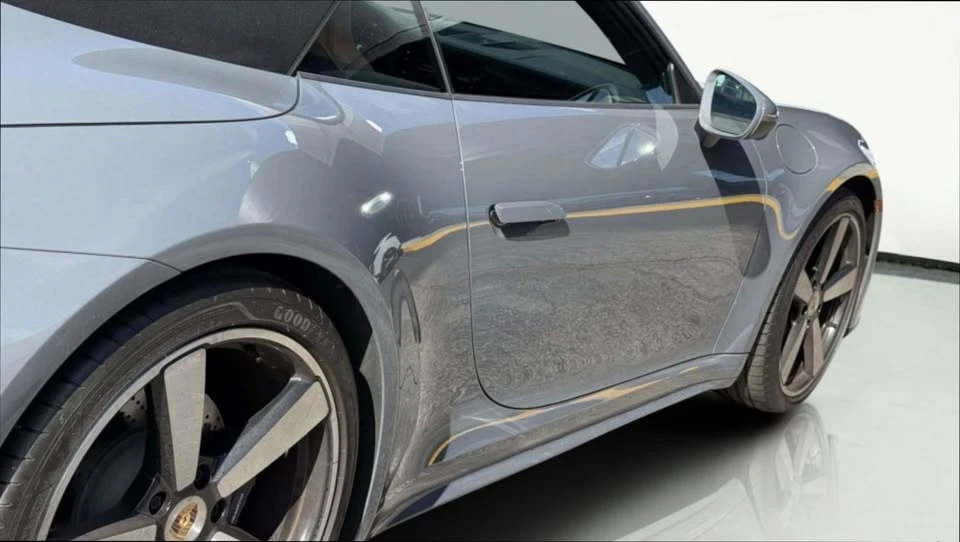 2025 Porsche 992 Carrera - Image 17 of 20