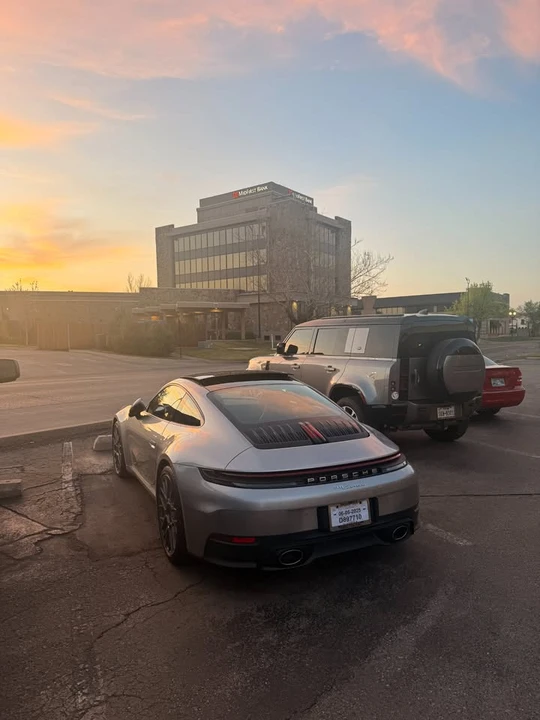 2025 Porsche 992 Carrera - Image 3 of 4