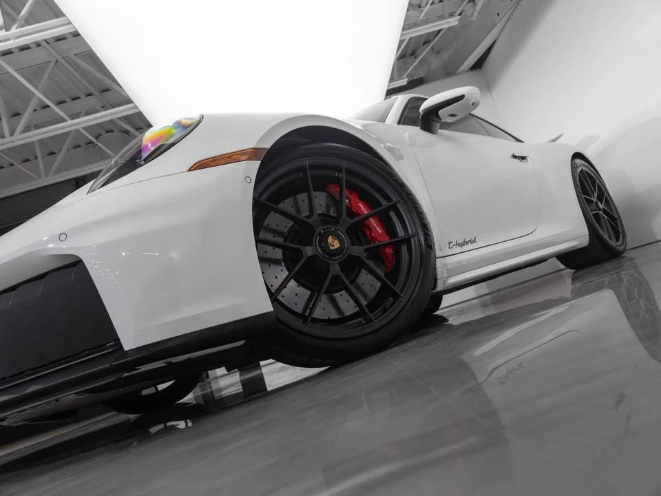 2025 Porsche 992 Carrera GTS - Image 7 of 20