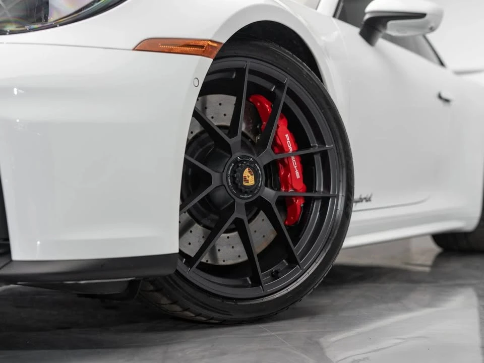 2025 Porsche 992 Carrera GTS - Image 6 of 20