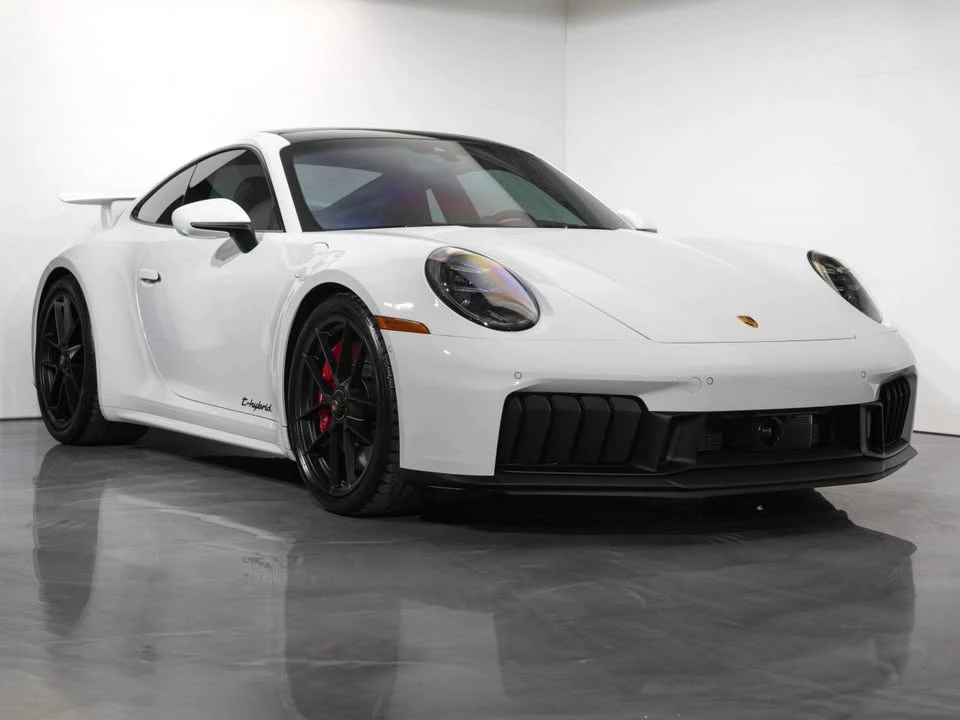 2025 Porsche 992 Carrera GTS - Image 16 of 20