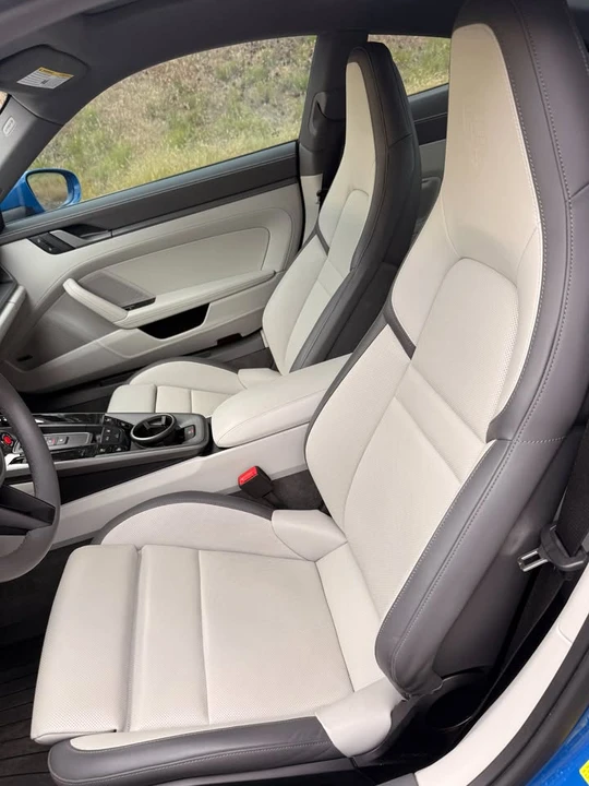 2025 Porsche 992 Carrera - Image 13 of 17