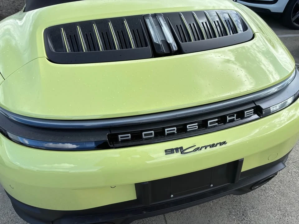 2025 Porsche 992 Carrera - Image 9 of 17