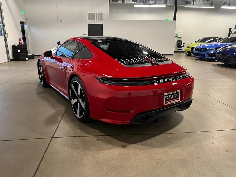 2025 Porsche 992 Carrera - Image 5 of 18