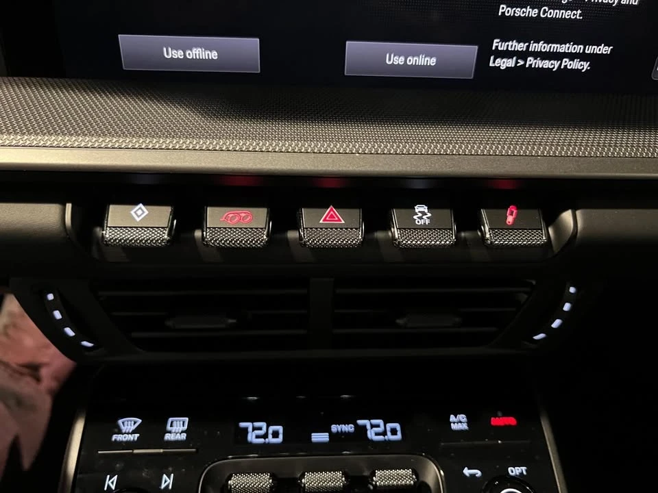 2025 Porsche 992 Carrera - Image 12 of 18