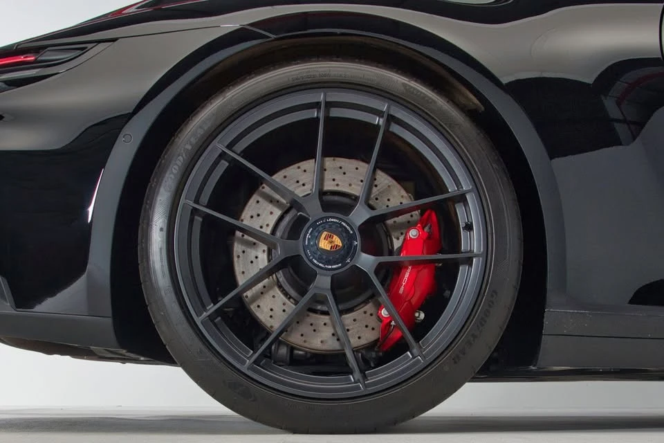 2025 Porsche 992 Carrera GTS - Image 9 of 17