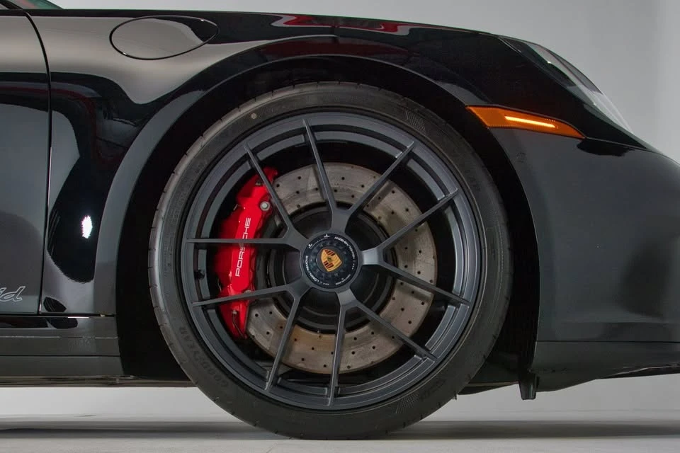 2025 Porsche 992 Carrera GTS - Image 10 of 17