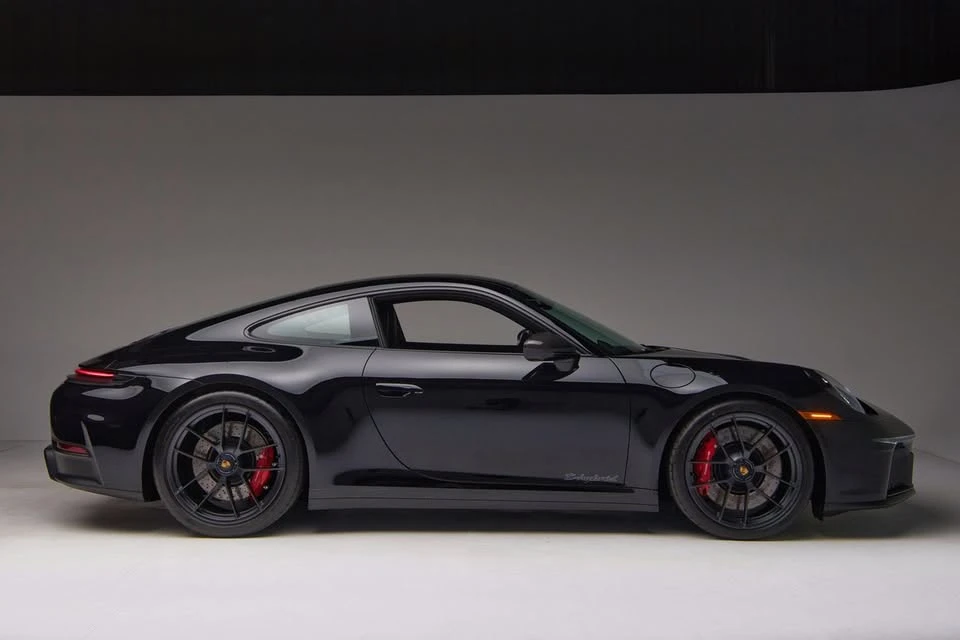 2025 Porsche 992 Carrera GTS - Image 8 of 17