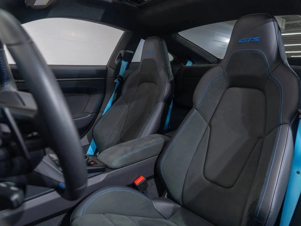 2025 Porsche 992 Carrera GTS - Image 17 of 20