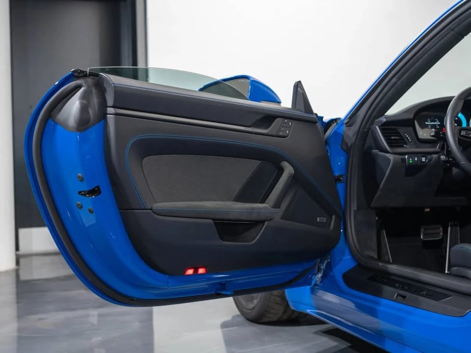 2025 Porsche 992 Carrera GTS - Image 19 of 20