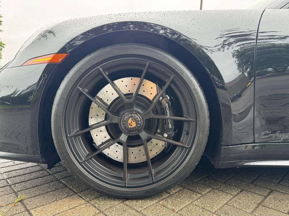 2025 Porsche 992 Carrera GTS - Image 9 of 17
