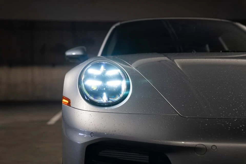 2025 Porsche 992 Carrera T - Image 5 of 19