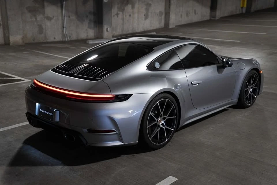2025 Porsche 992 Carrera T - Image 6 of 19