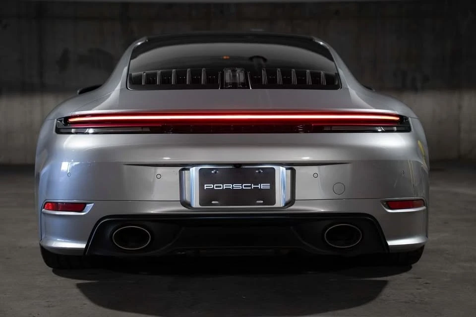 2025 Porsche 992 Carrera T - Image 12 of 19
