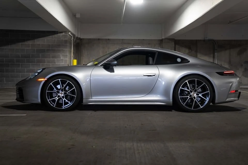 2025 Porsche 992 Carrera T - Image 7 of 19