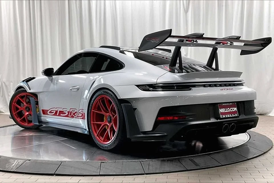 2025 Porsche 992 GT3 RS - Image 3 of 20