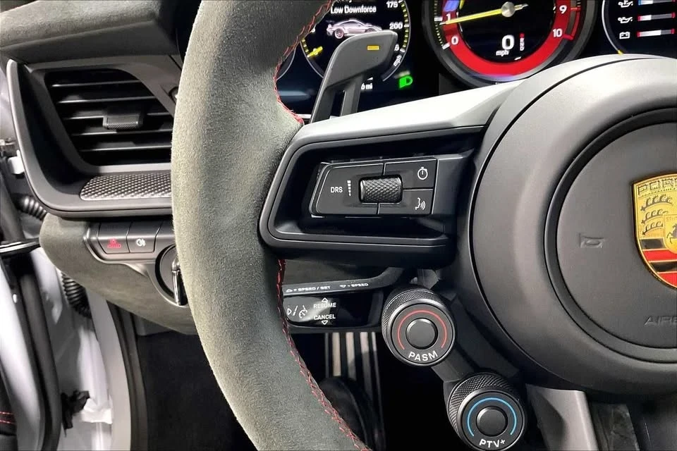 2025 Porsche 992 GT3 RS - Image 17 of 20