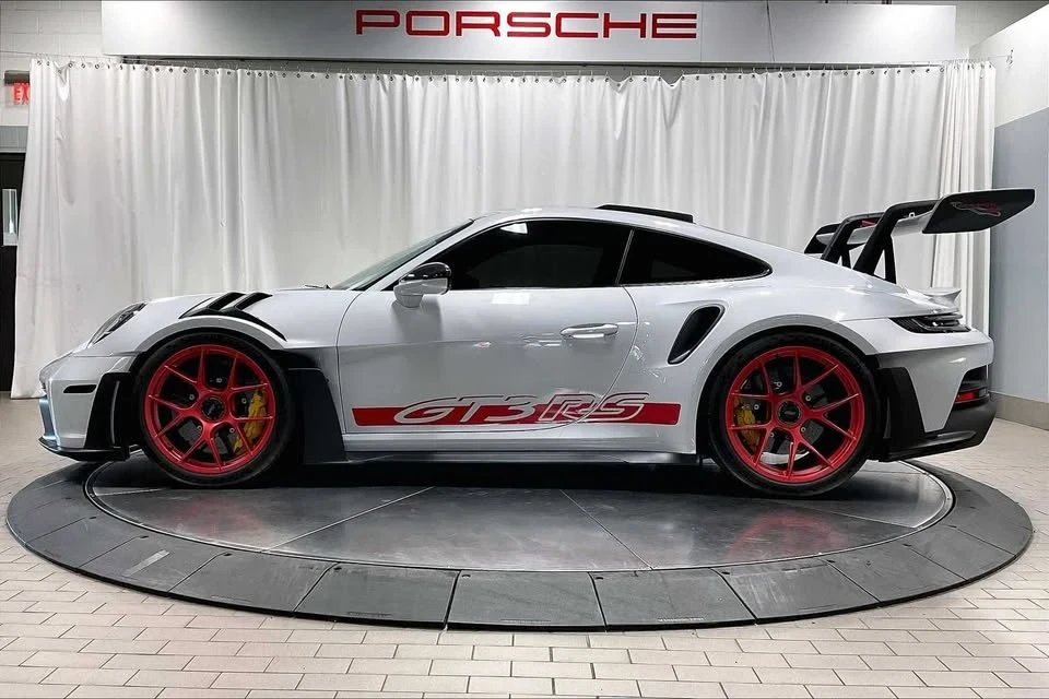 2025 Porsche 992 GT3 RS - Image 2 of 20